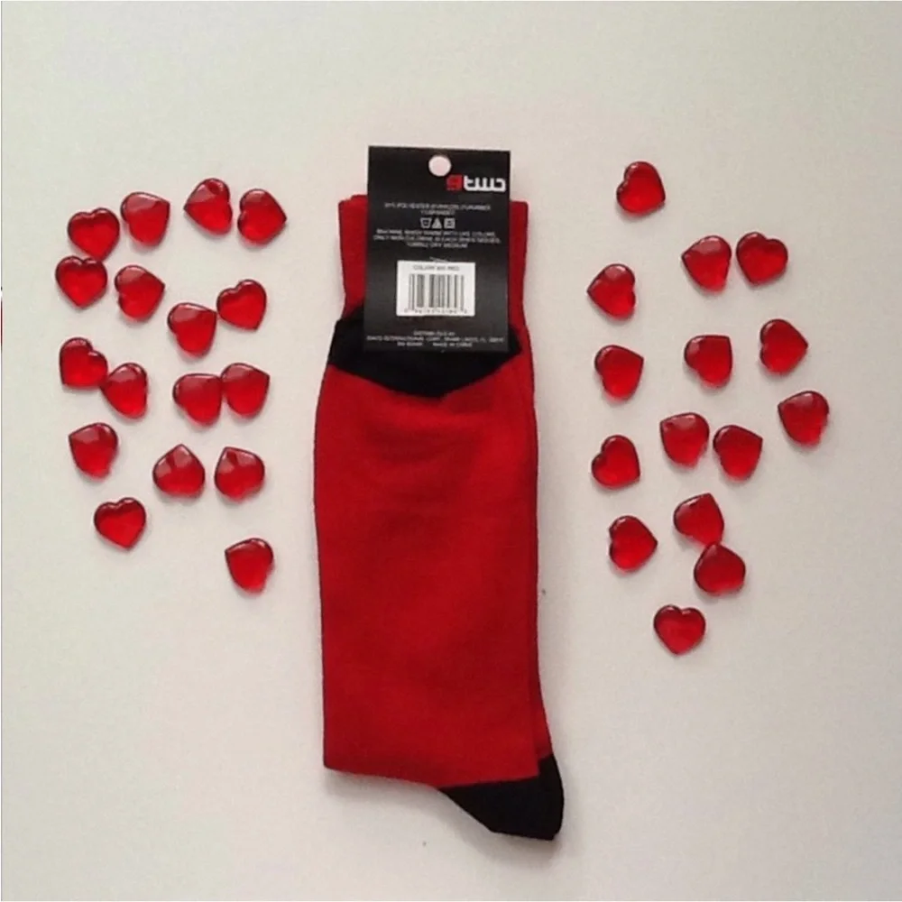 Be My Valentine Red Crew Socks Size 7-12 NWT‎